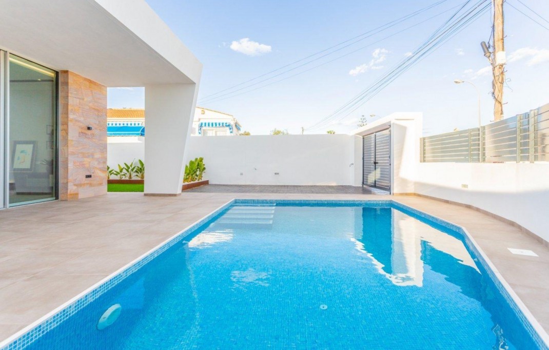 Nueva construcción  - Villa - Torrevieja - Torreta florida