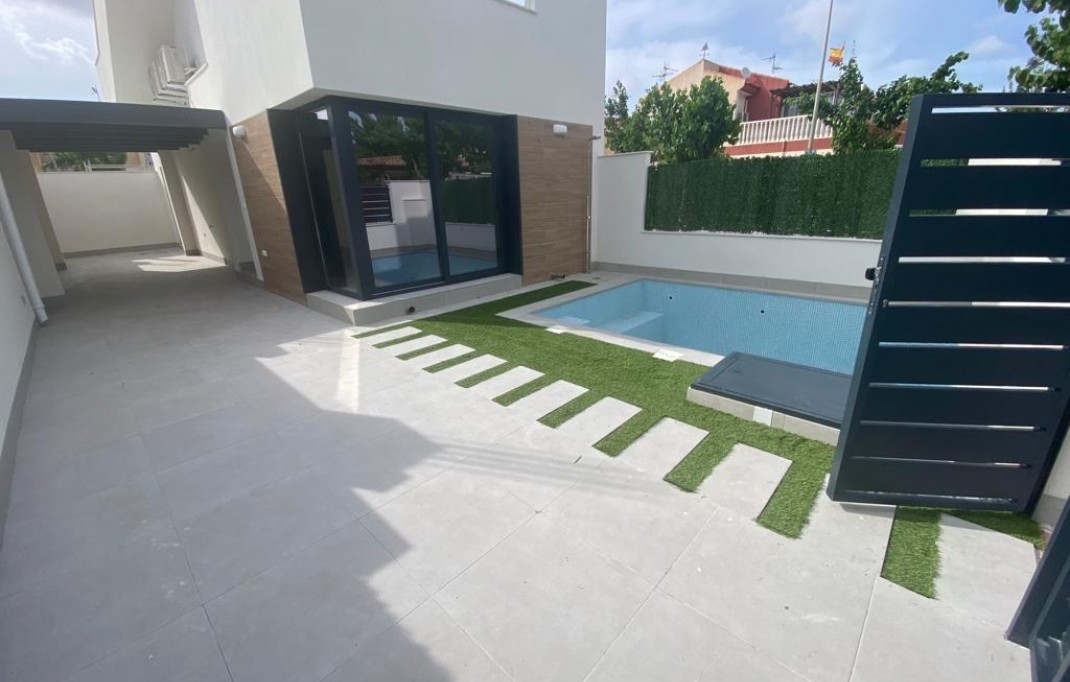 Nueva construcción  - Villa - Los Alcazares - La Concha