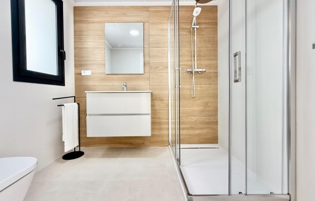 New Build - Town House - Cox - Sin Zona