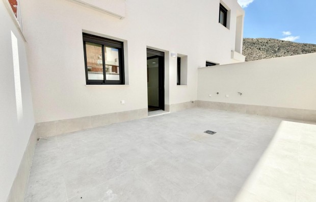 New Build - Town House - Cox - Sin Zona