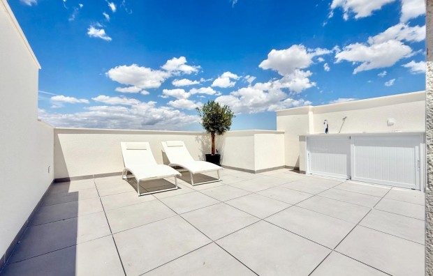 New Build - Town House - Cox - Sin Zona