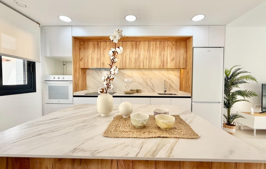 New Build - Town House - Cox - Sin Zona