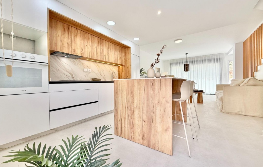 New Build - Town House - Cox - Sin Zona