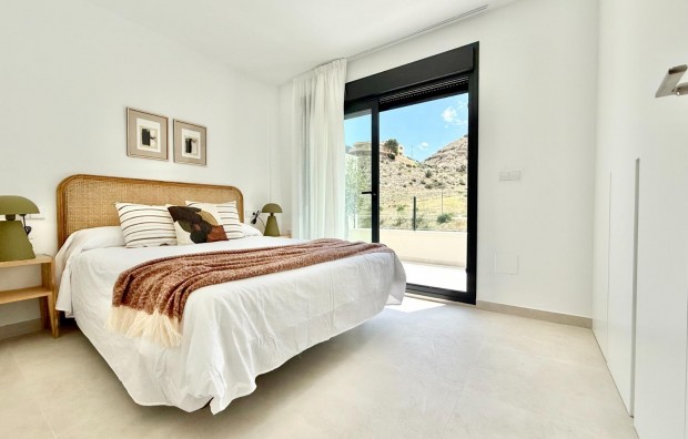 New Build - Town House - Cox - Sin Zona