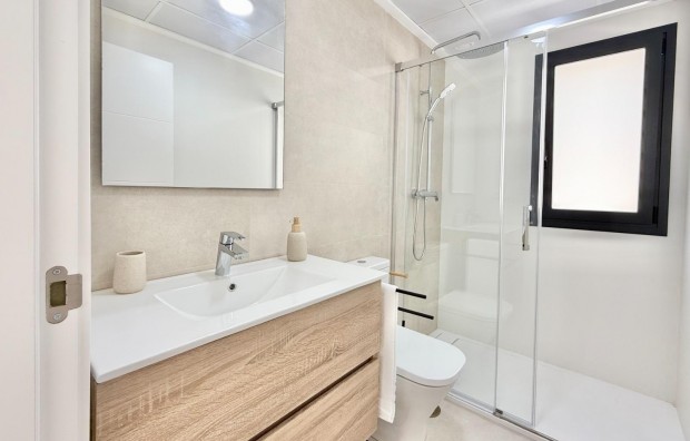 New Build - Town House - Cox - Sin Zona