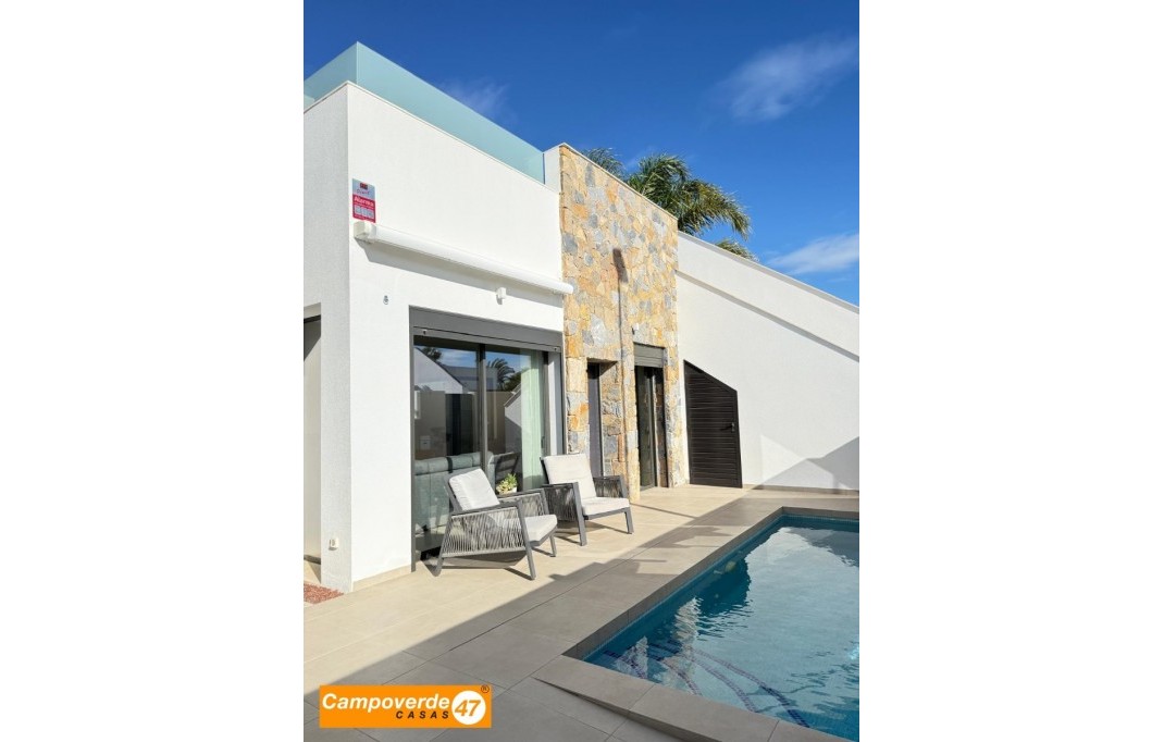 Sales - Villa / Semi semi-detached - Pilar de la Horadada - Zona Pueblo