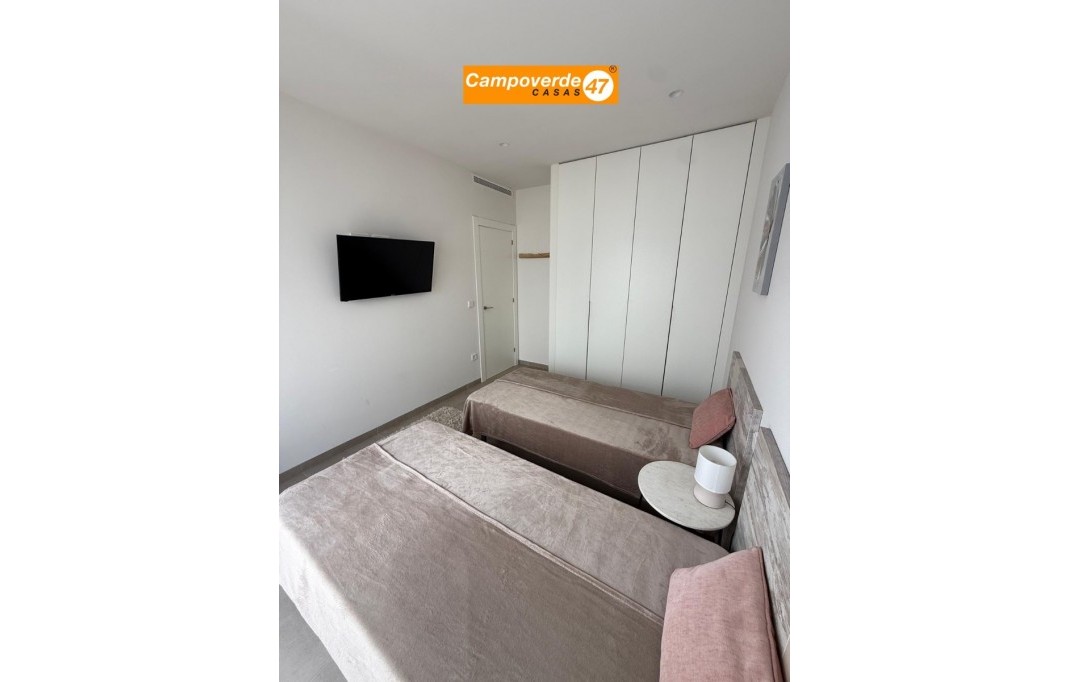 Sales - Villa / Semi semi-detached - Pilar de la Horadada - Zona Pueblo