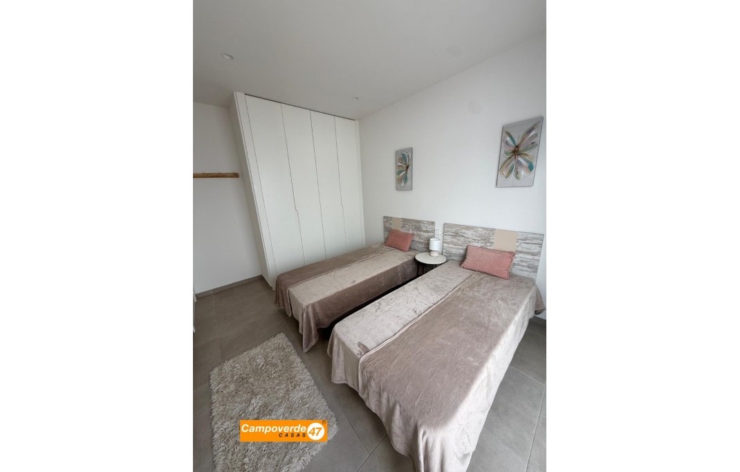 Sales - Villa / Semi semi-detached - Pilar de la Horadada - Zona Pueblo