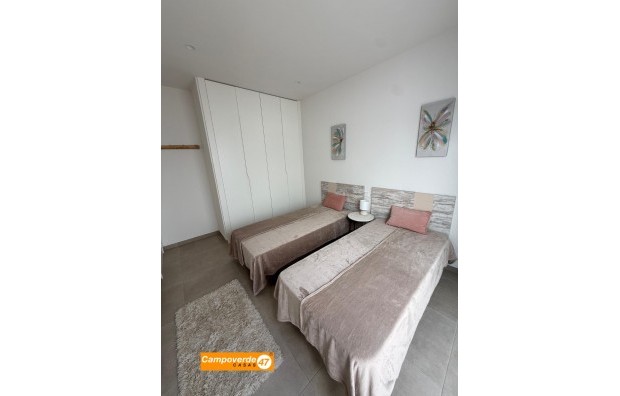 Sales - Villa / Semi semi-detached - Pilar de la Horadada - Zona Pueblo