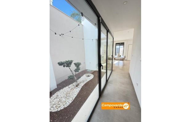 Sales - Villa / Semi semi-detached - Pilar de la Horadada - Zona Pueblo