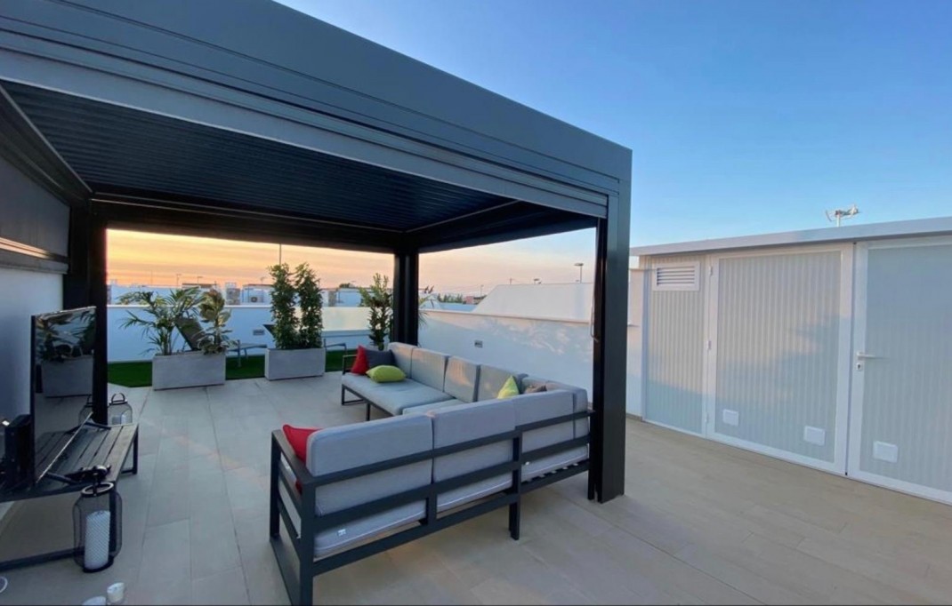 Sales - Villa / Semi semi-detached - Pilar de la Horadada - Zona Pueblo