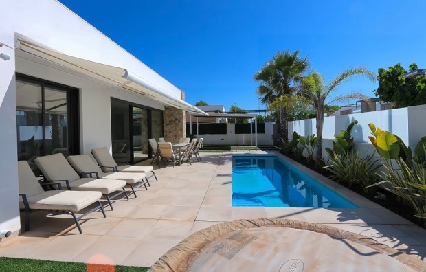 Wederverkoop - Chalet - Pilar de la Horadada - Zona Pueblo