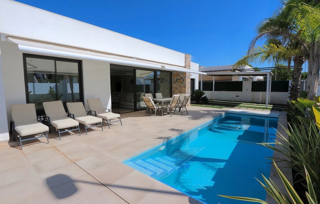 Wederverkoop - Chalet - Pilar de la Horadada - Zona Pueblo