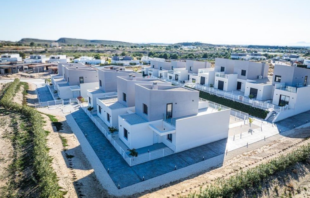 New Build - Town House - BAÑOS Y MENDIGO - Altaona Golf