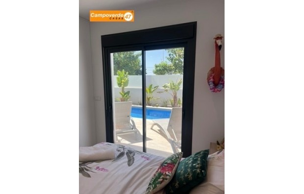 Sales - Villa / Semi semi-detached - Pilar de la Horadada - La Rambla