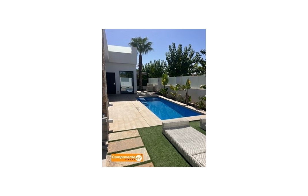 Sales - Villa / Semi semi-detached - Pilar de la Horadada - La Rambla