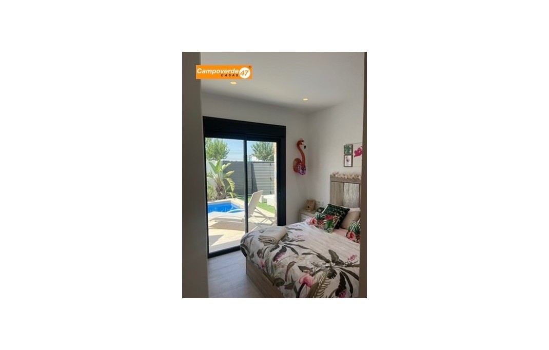 Sales - Villa / Semi semi-detached - Pilar de la Horadada - La Rambla